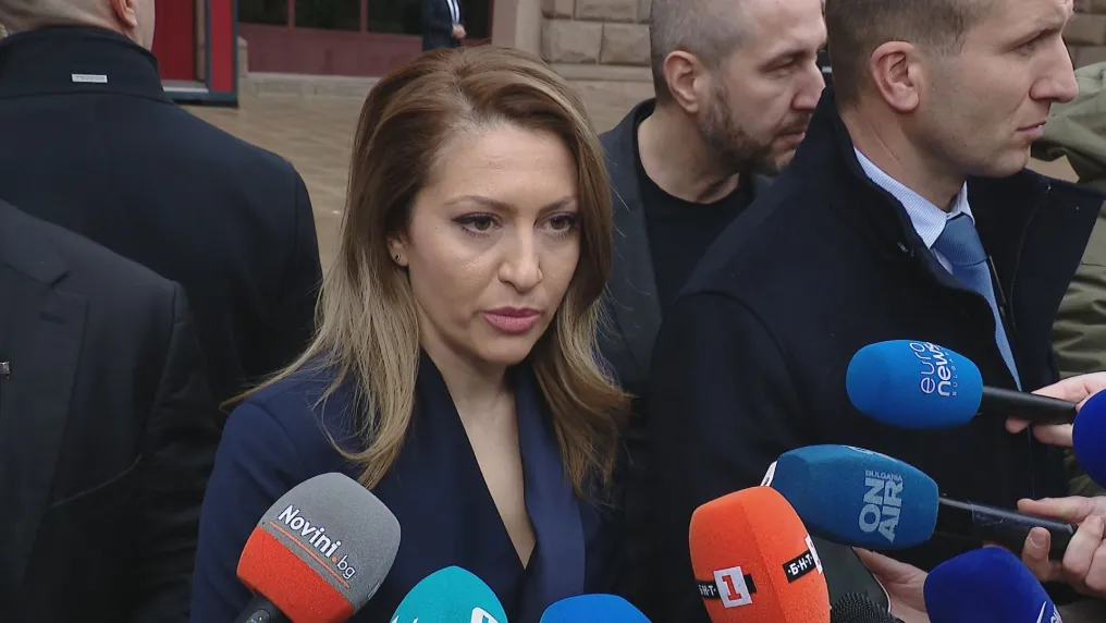 Рая Назарян след срещата с Илияна Йотова: Изборите няма как да са на 29 март