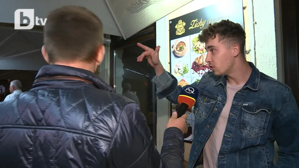 Очевидци на погрома: Феновете хвърляха каквото им попадне (ВИДЕО)