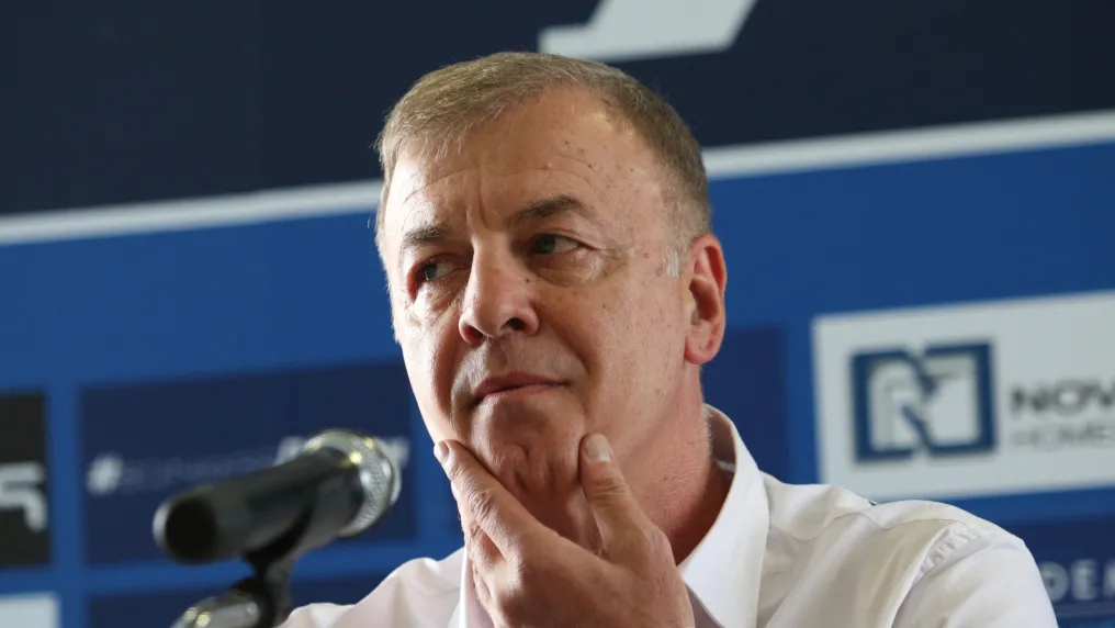 Сираков: Всичко върви по план. Необходимо е още време