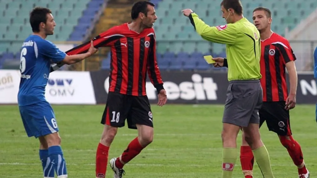 2 години наказание за побойника Калоян Караджинов 