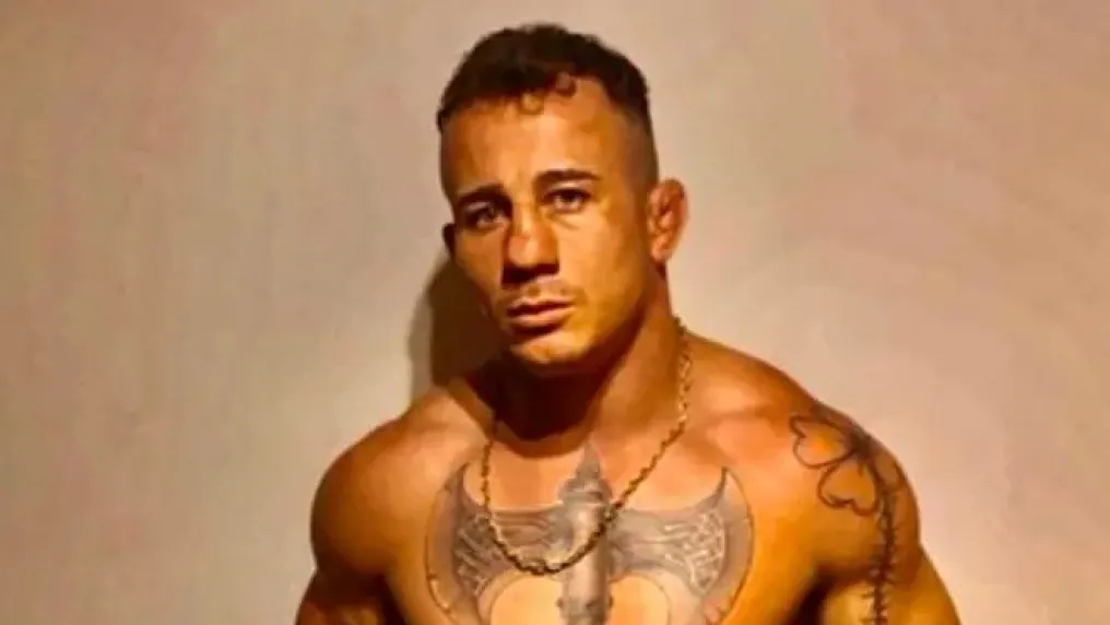Убиха MMA боец в бар (ВИДЕО) 