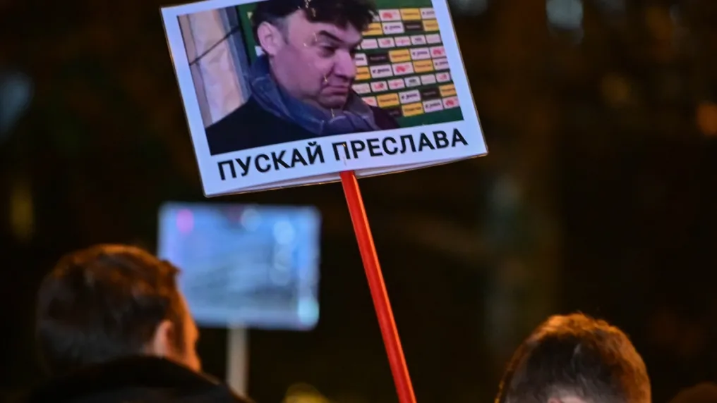УЕФА с разяснения за събитията от мача с Унгария (ВИДЕО)