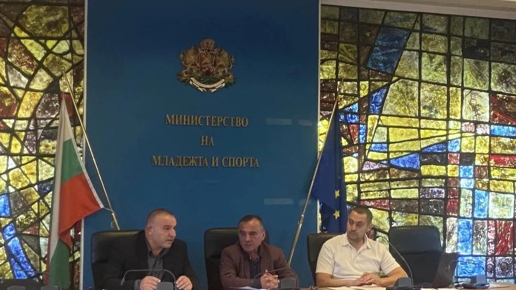За по-малко от час: Щангите имат нов президент! (ВИДЕО)