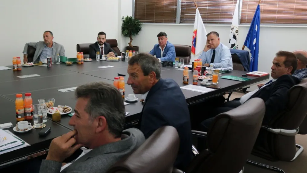 Изпълкомът реши: От догодина без вратари извън Европейския съюз