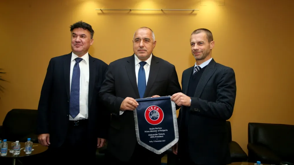 Бойко Борисов призова за оставката на Михайлов във 