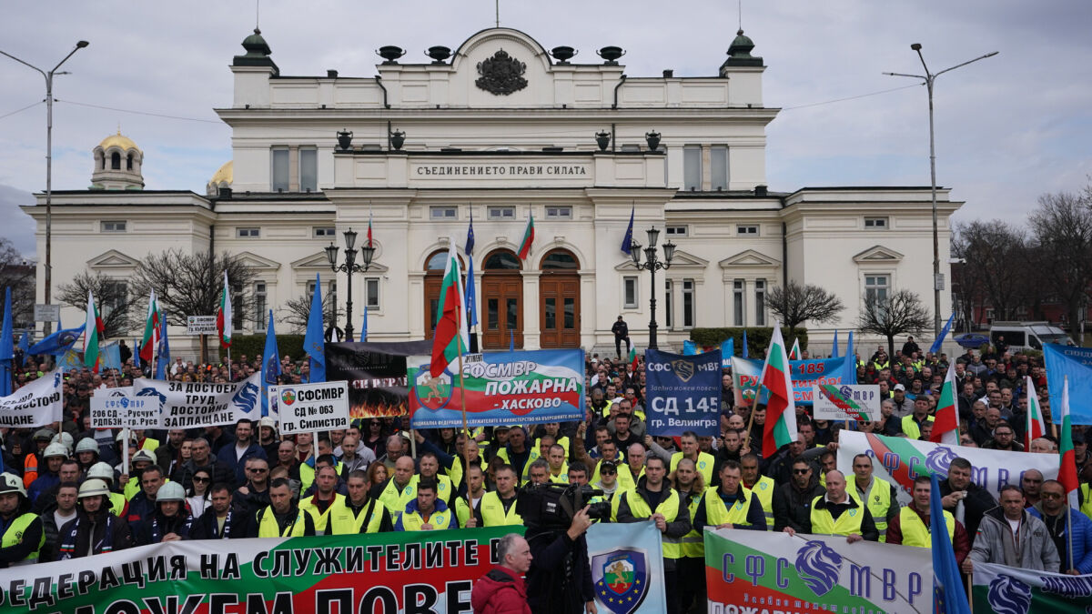 Полицаите излизат на национален протест през юни