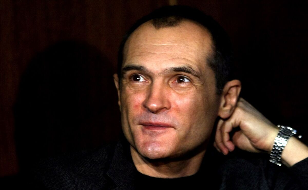 Кой е Васил Божков?
