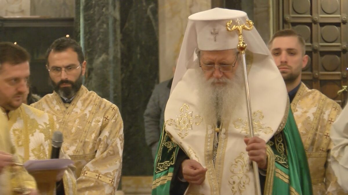 Патриарх Неофит отслужи тържествен молебен по случай националния празник