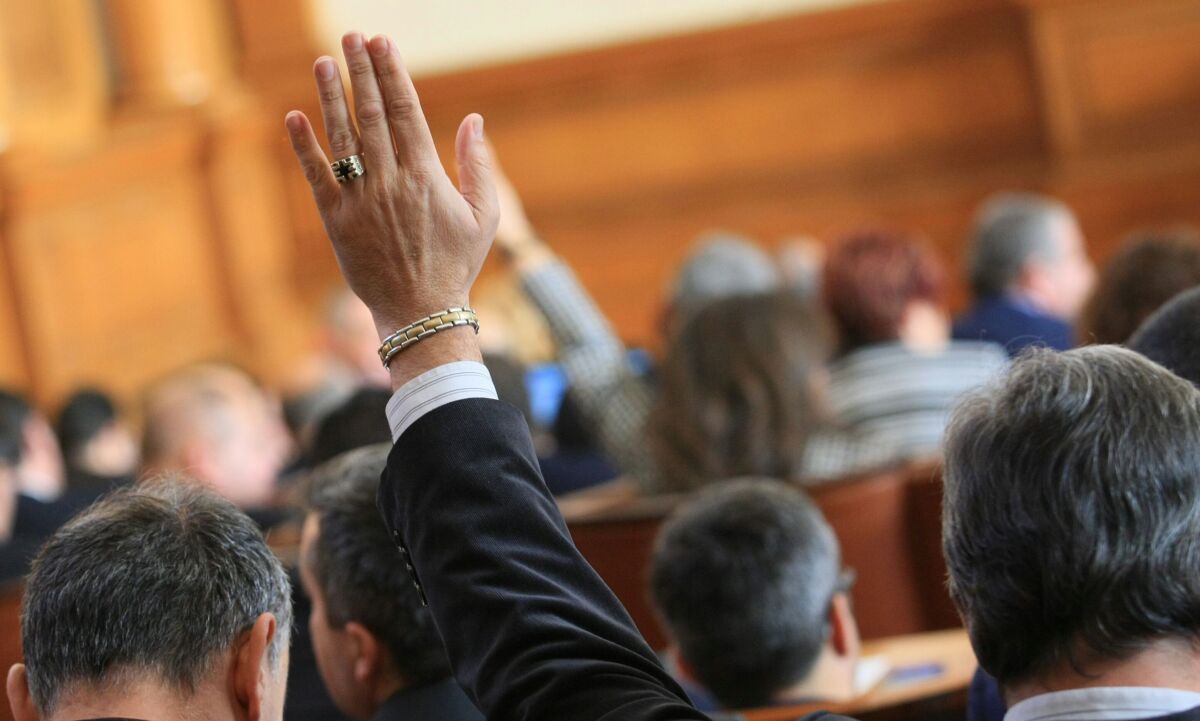 Депутатите не сложиха таван на партийната субсидия