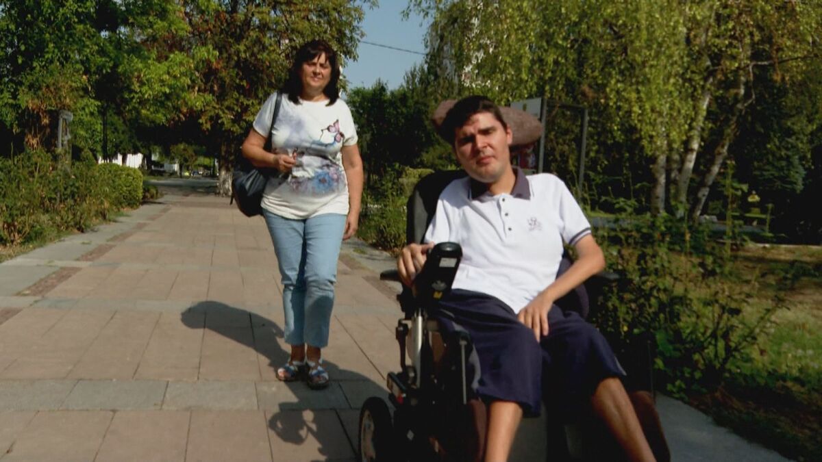 Защо пациенти са без достъп до животоподдържащи дихателни апарати?