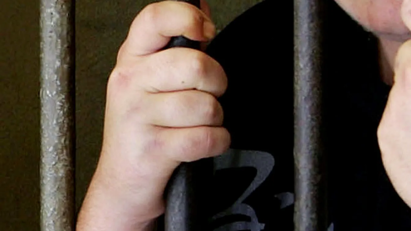 Арестуваха футболист от Висшата лига заради сексуален тормоз над дете