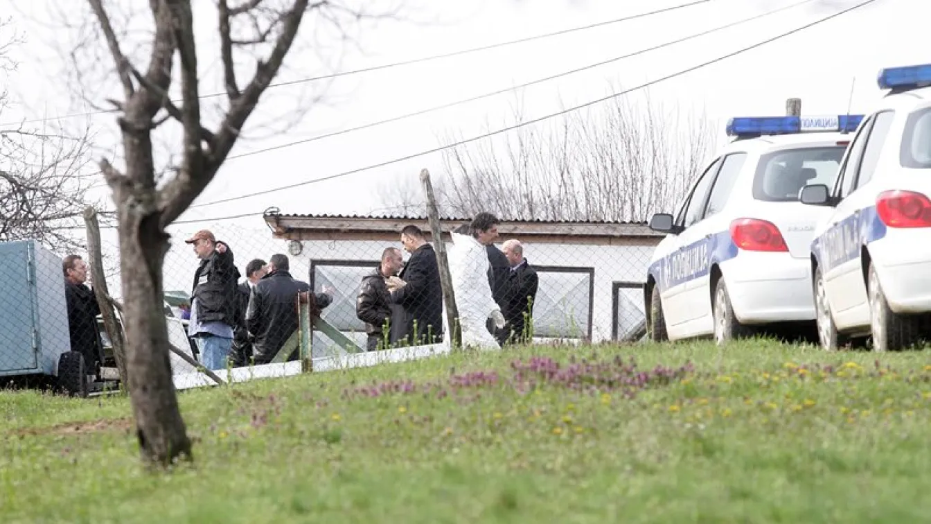 Мъж застреля 13 души в село до Белград