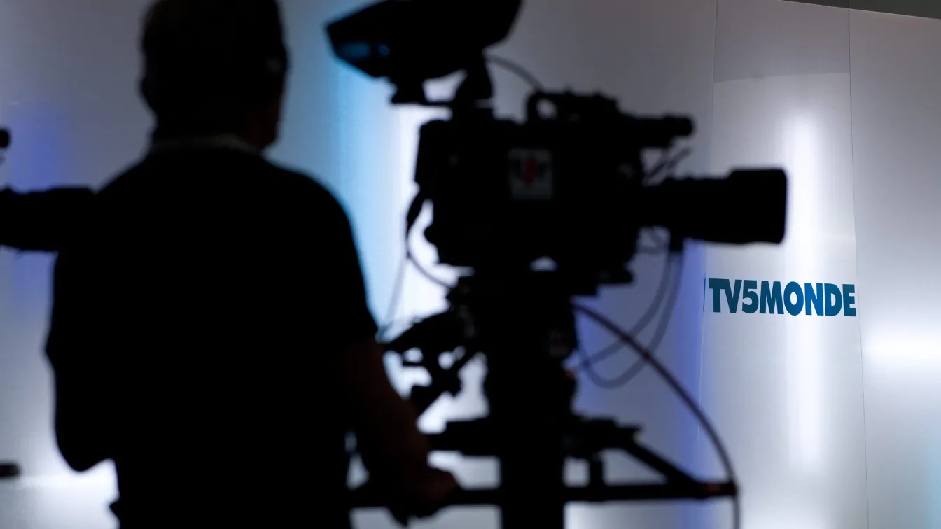 Френската TV5 Monde бе атакувана от 