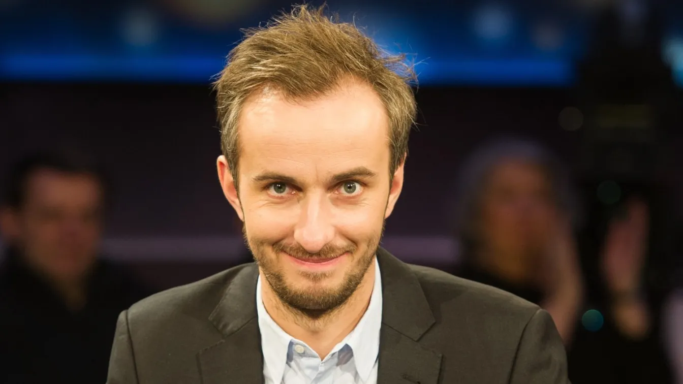 Прекратиха разследването срещу германския комик, обидил Ердоган