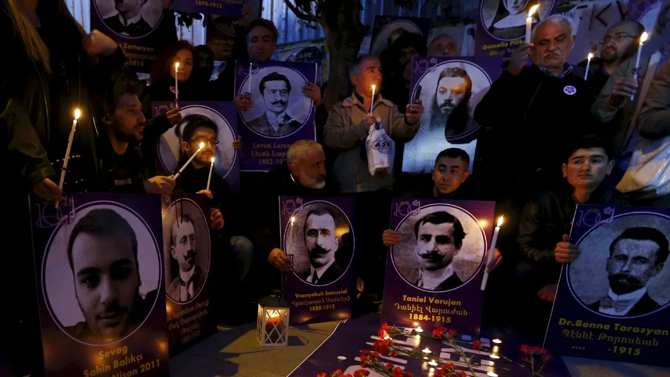 Арменците по цял свят отбелязват 101 години от геноцида (ГАЛЕРИЯ)