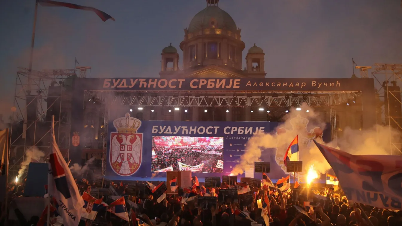 Десетки хиляди сърби на митинг в Белград