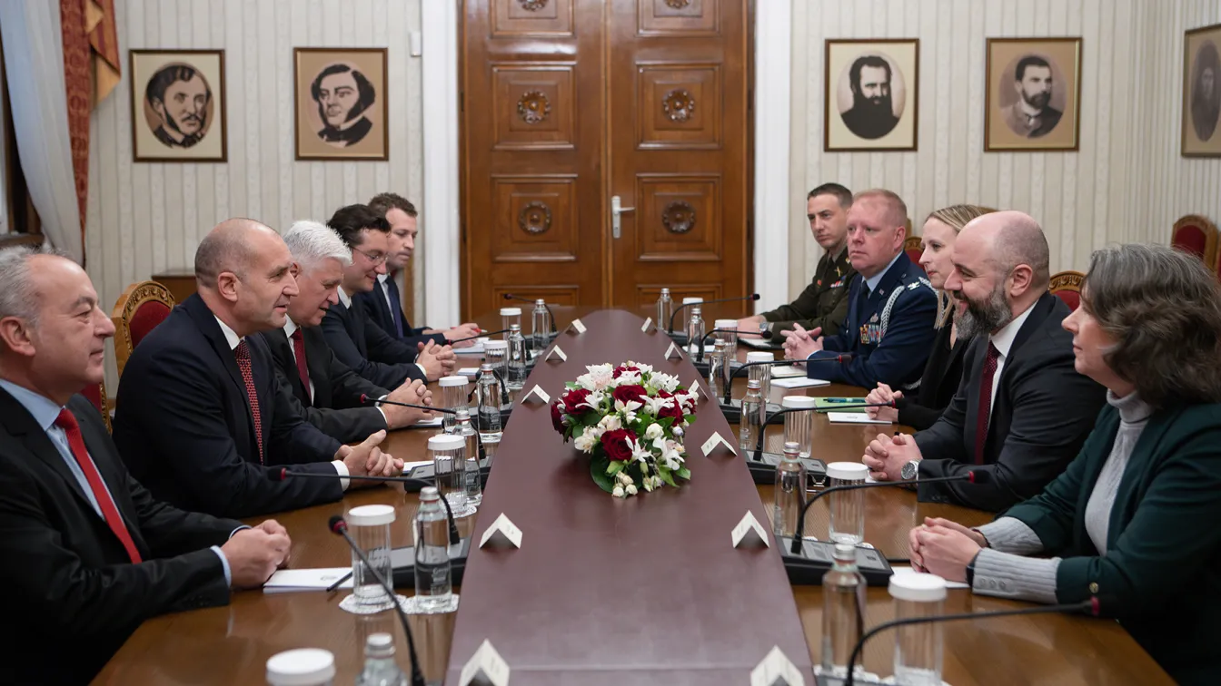 Румен Радев се срещна с Дейвид Бейкър от Департамента по отбрана на САЩ