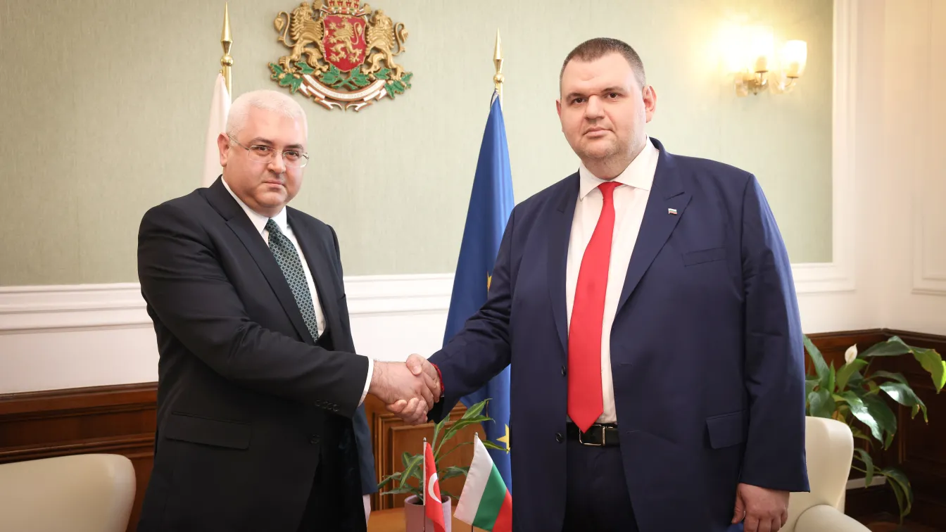  Делян Пеевски проведе среща с посланика на Турция Н. Пр. Мехмет Саит Уянък
