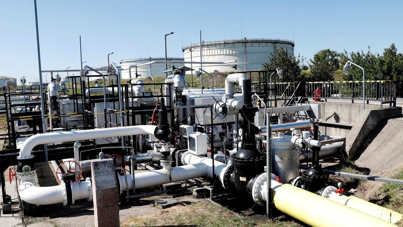 В очакване нефтопроводът „Дружба“ отново да заработи