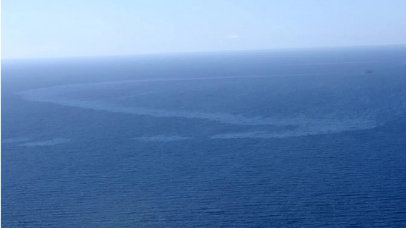 Петролен разлив в Черно море
