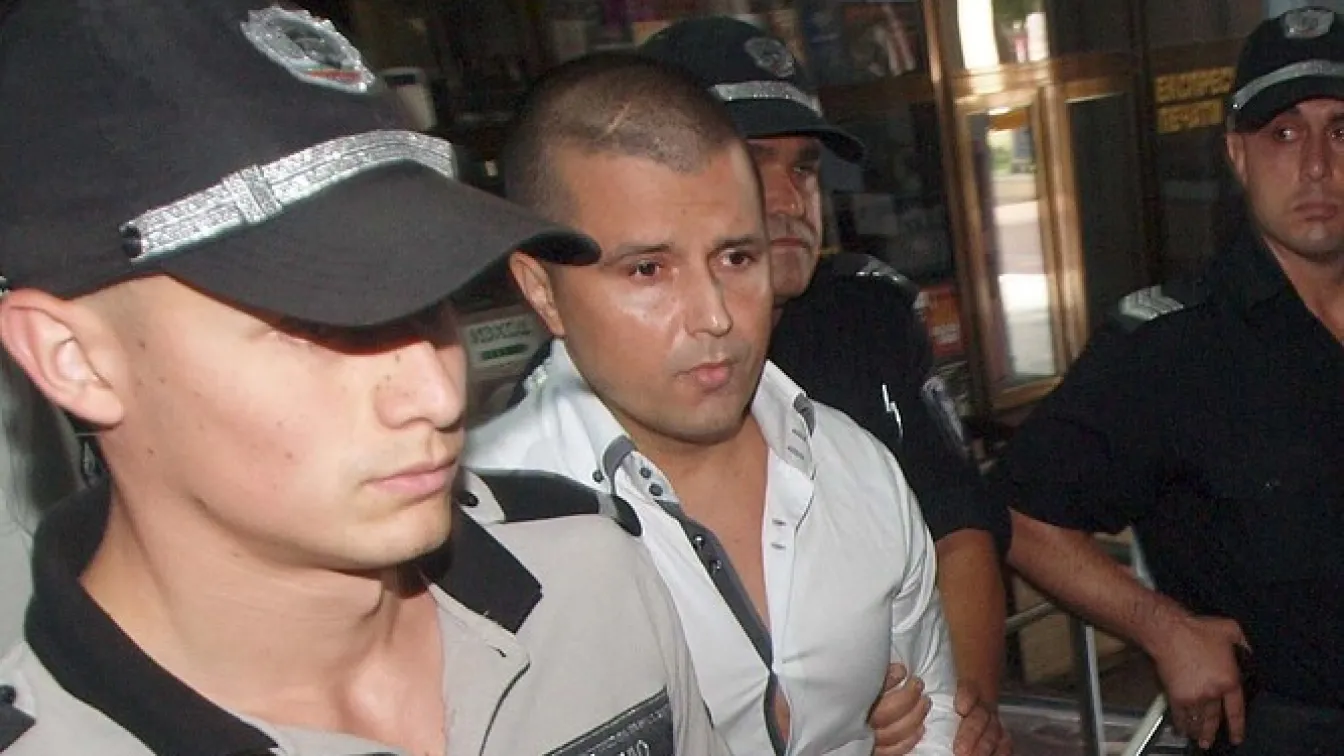 Българин влиза в затвора в САЩ за данъчни измами за 6 млн. долара