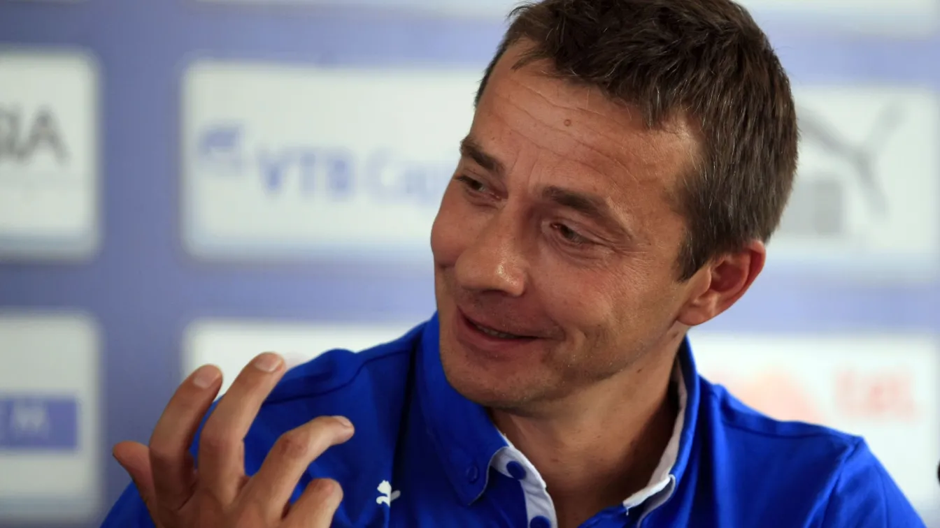 Старокин сменя Пелето за дербито с Лудогорец
