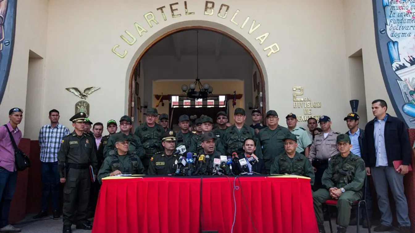 17 000 военни охраняват границата на Венецуела с Колумбия