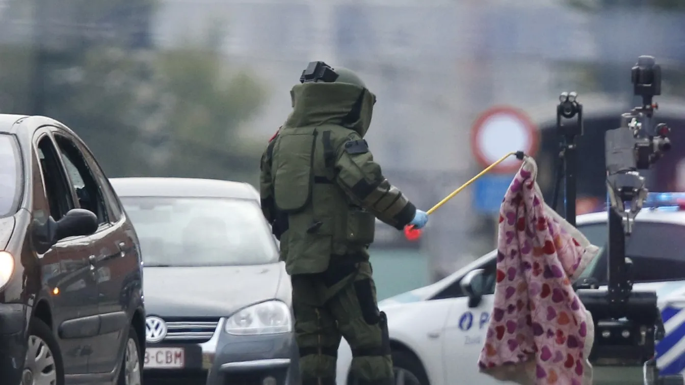 Полицаи стреляха по кола в Брюксел, шофьорът твърдял, че има експлозиви