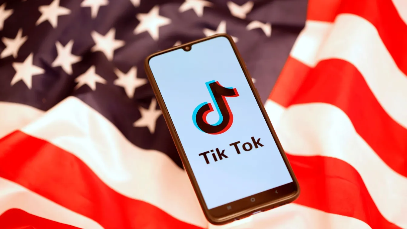 Тръмп: САЩ водят преговори с четири групи за продажбата на TikTok
