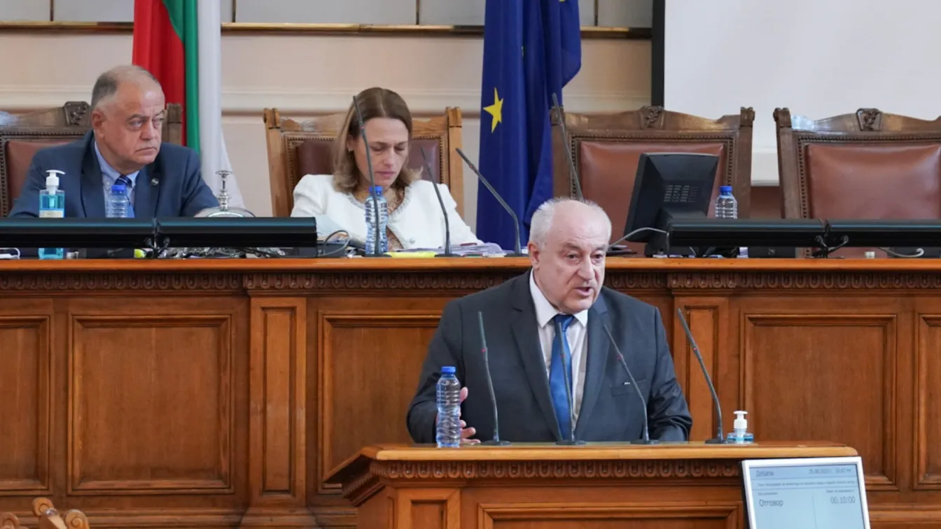 Екоминистърът: Наказателната процедура за депата за отпадъци ще е по-солена от тази за въздуха