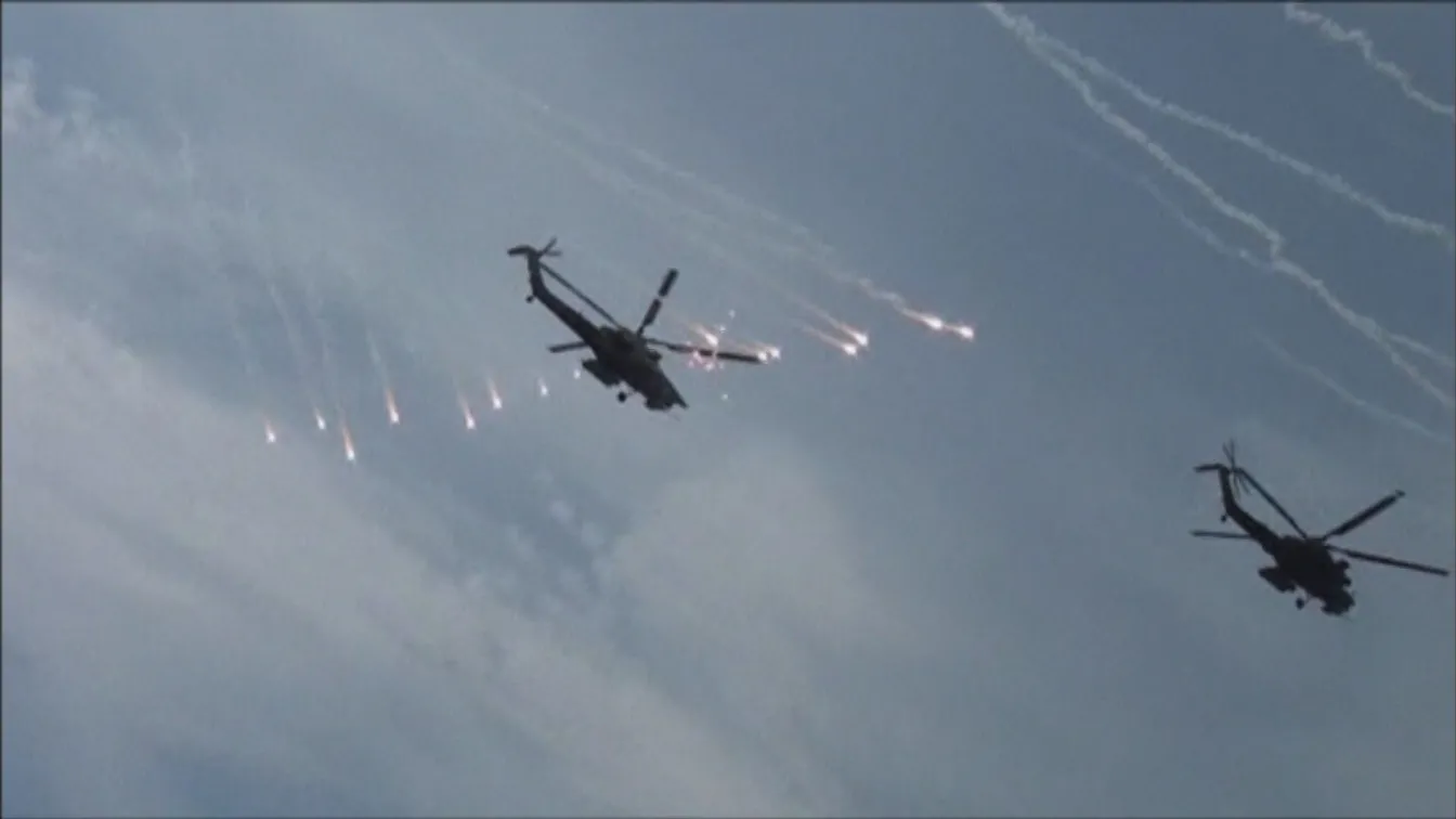 Москва струпва мощ на запад, Полша праща 2000 военни край Беларус