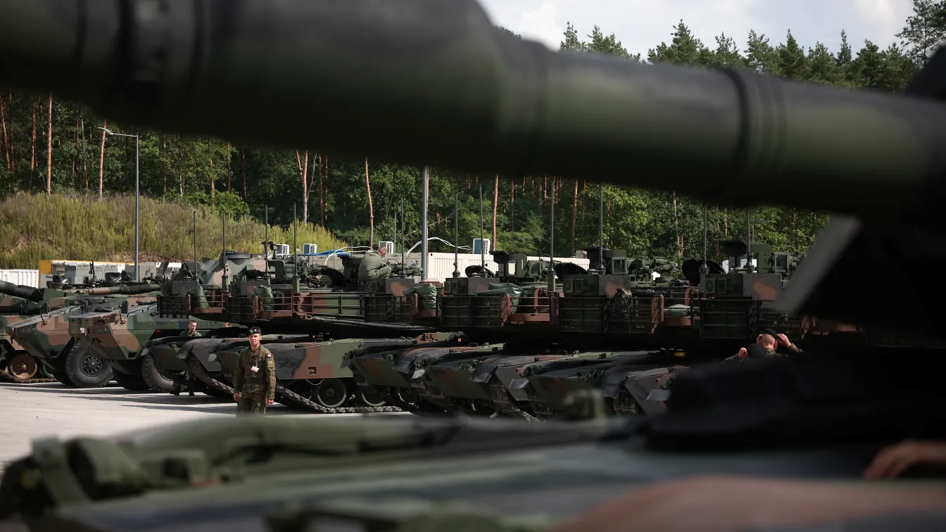 С голям военен парад Полша се готви да отбележи деня на полската армия