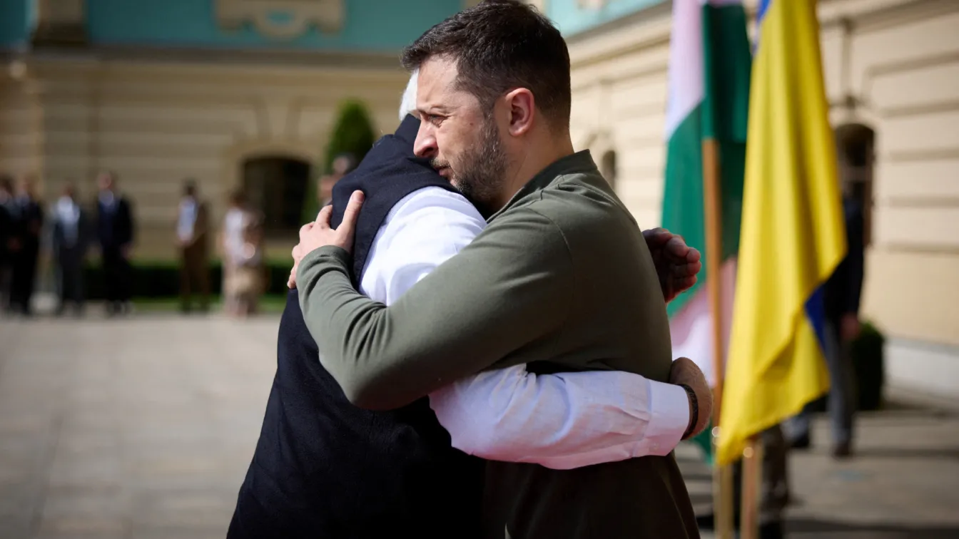 Нерендра Моди в Киев: Индийският премиер призова Зеленски да преговаря с Русия