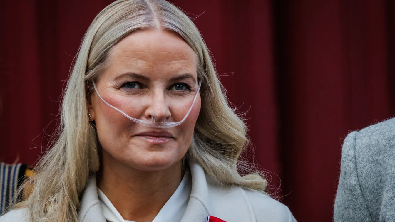 Новата кралица на Норвегия: Мете-Марит е критикувана за връзки с Джефри Епстийн