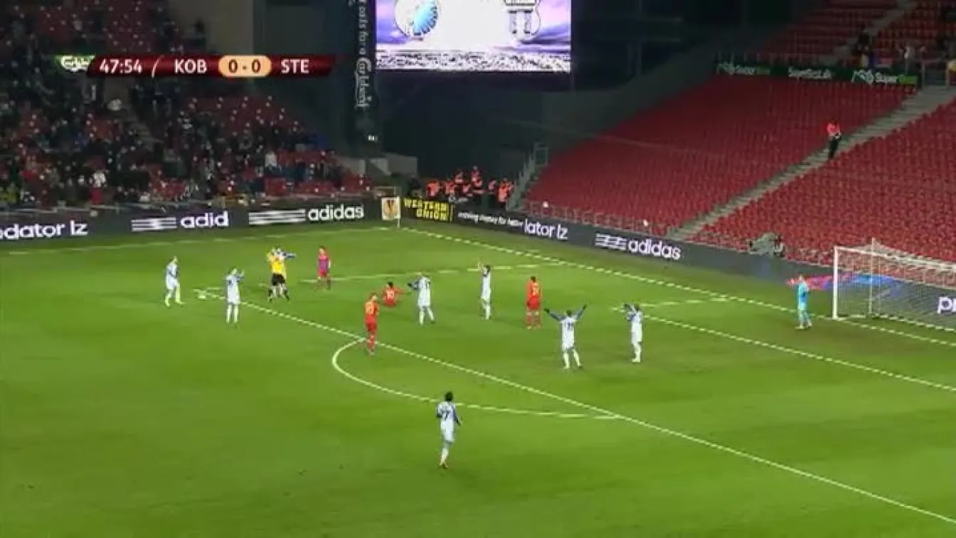 Копенхаген - Стяуа 0:0, Танасе - червен картон (49)