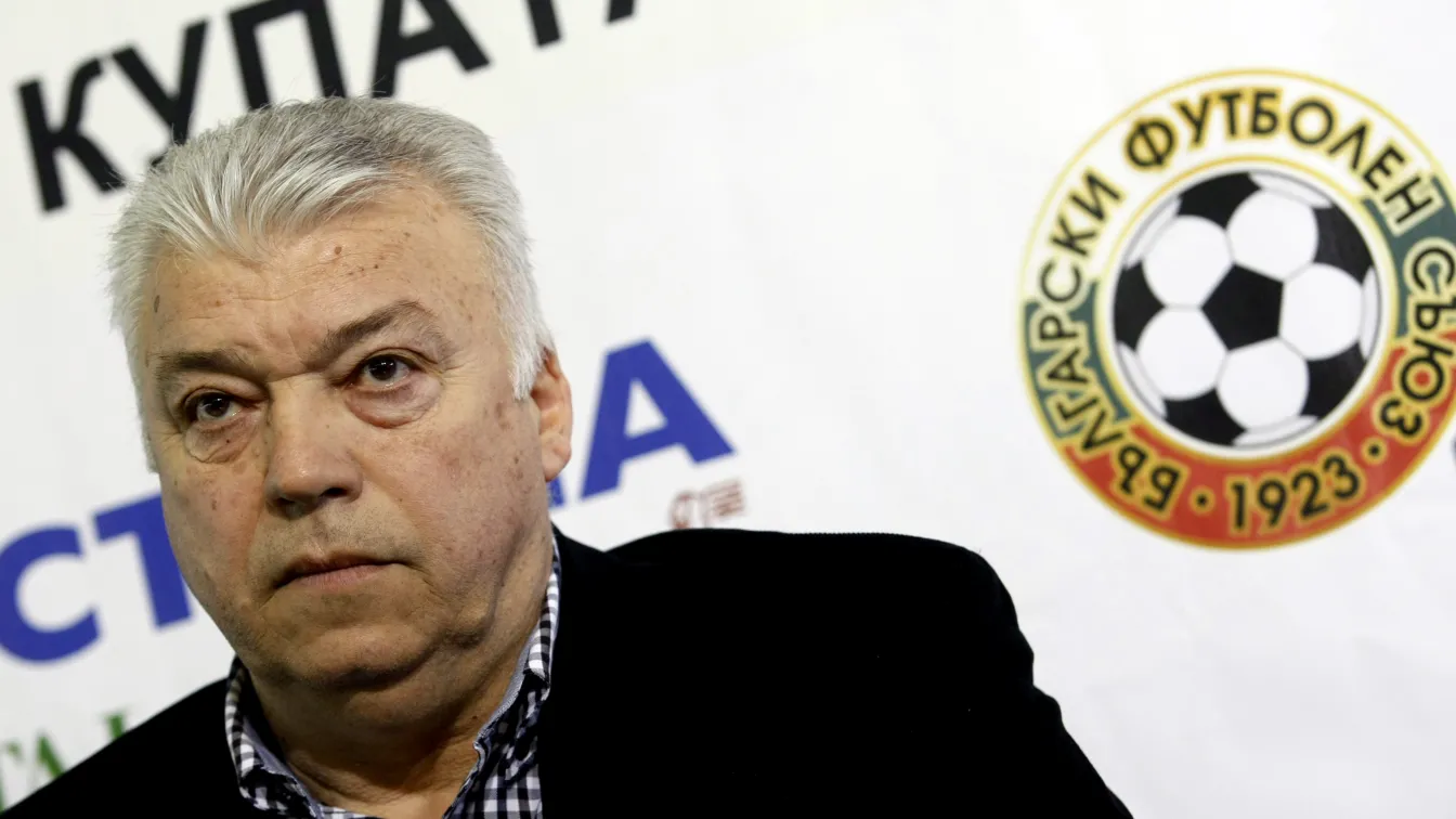 Зума отвърна: Кривия е амеба от вратните жили нагоре