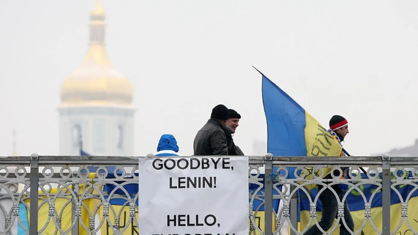 Общонационален протест в Киев на фона на класическа музика