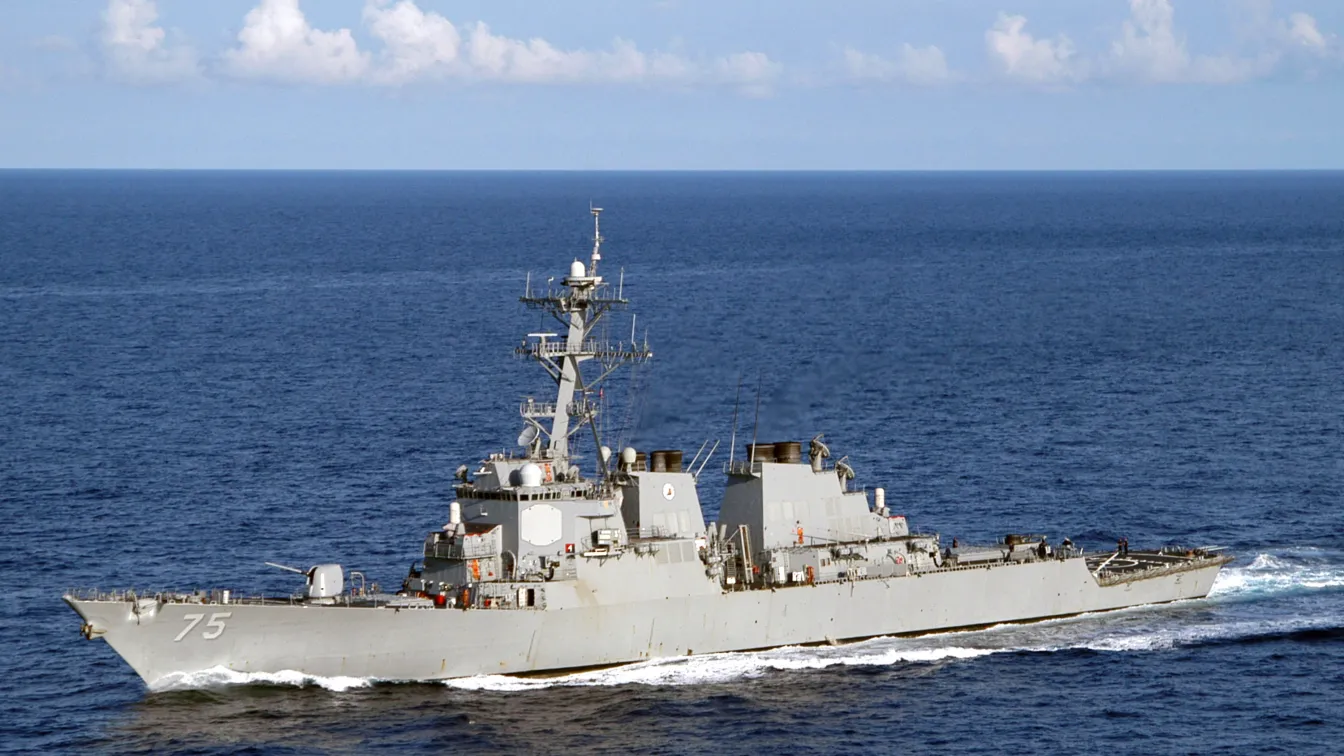 US ескадрен миноносец отново влиза в Черно море