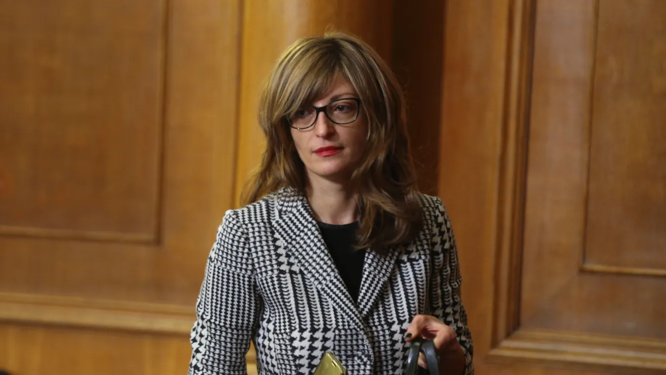 Екатерина Захарива: България няма да позволи намеса във вътрешната ѝ политика
