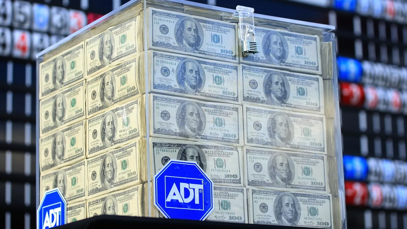 Доналд Тръмп дари $100 хил. от заплатата си за борба с пристрастяването към упойващи вещества
