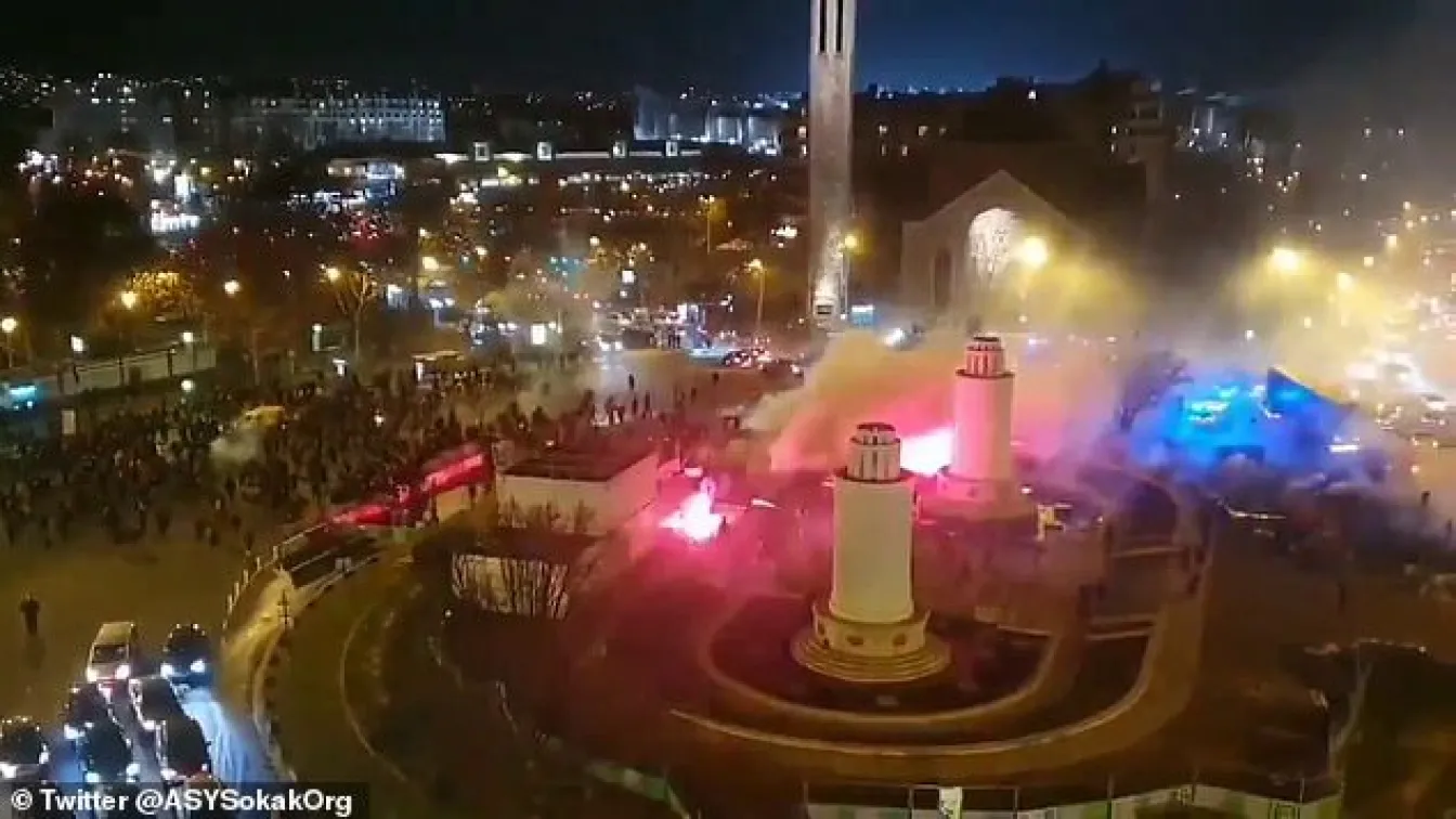 Запален турски флаг и меле между ултраси на ПСЖ и 