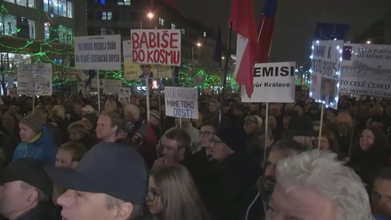 Масови протести в цяла Европа през изминалата нощ