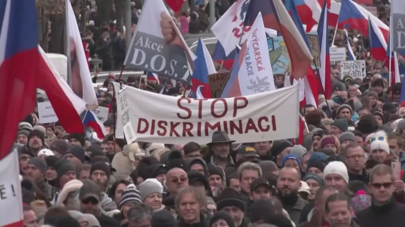 Хиляди протестираха в Чехия срещу задължителната ваксинация 