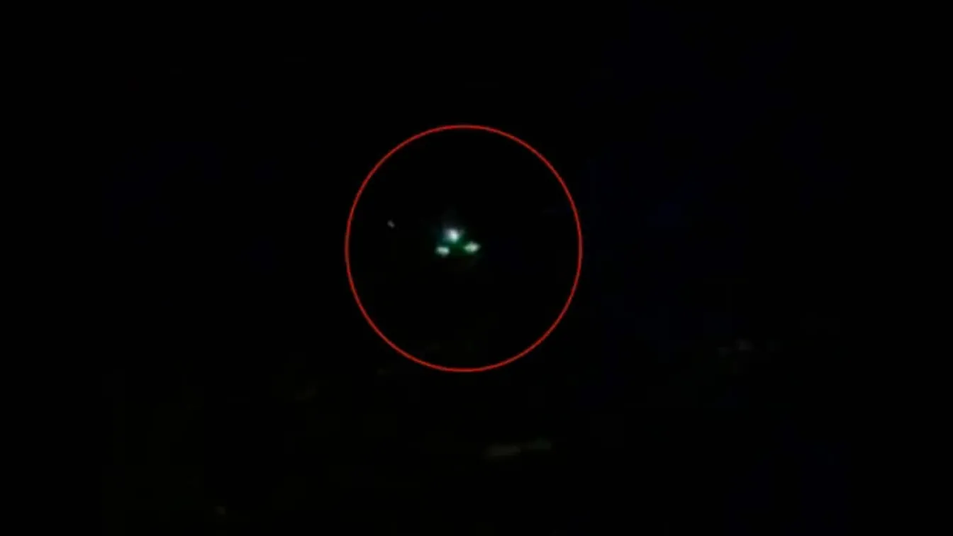 „Хората заслужават отговори“: Засякоха серия от дронове над военна база в Ню Джърси