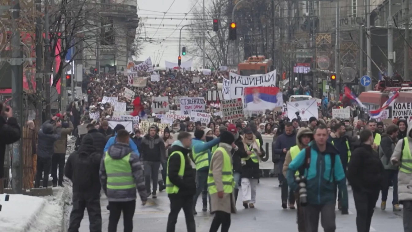 Протест в Сърбия с искане президентът да поеме отговорност за трагедията в Нови Сад