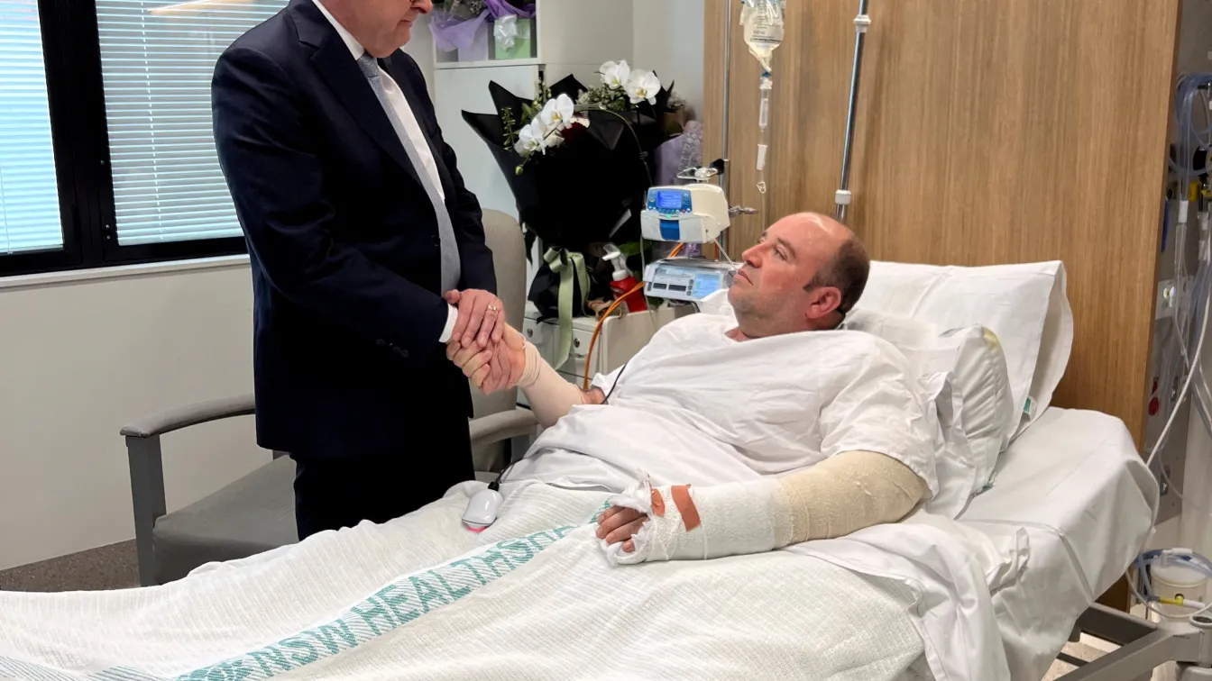 Австралия обяви за национален герой Ахмед ал Ахмед, обезвредил нападател на плажа Бонди