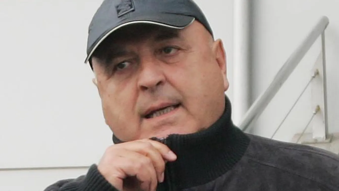 Венцеслав Стефанов: Няма да падам на нивото на Пенев