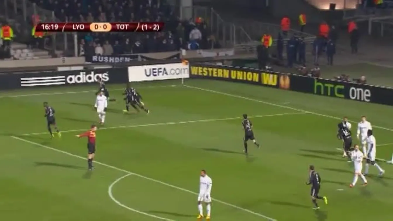 Лион - Тотнъм 1:0, Гоналон (17)