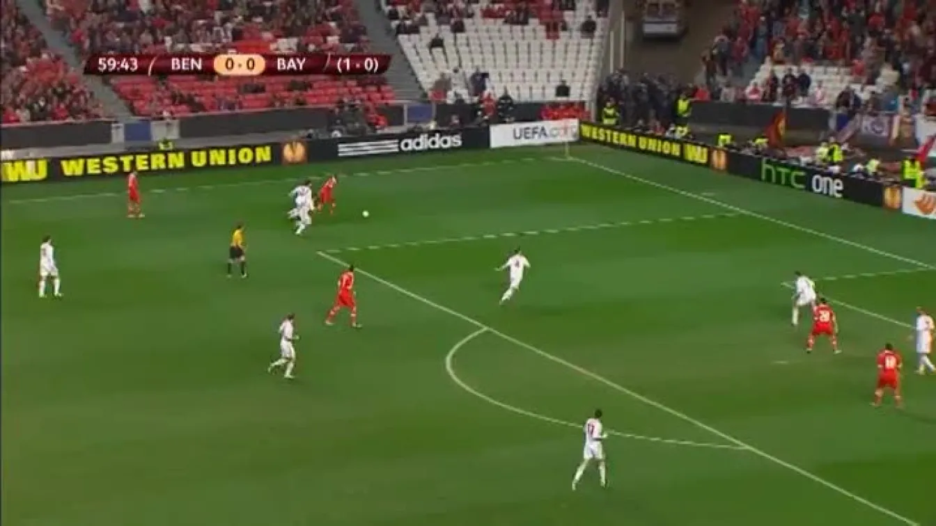 Бенфика - Байер (Леверкузен) 1:0, Джон (60)