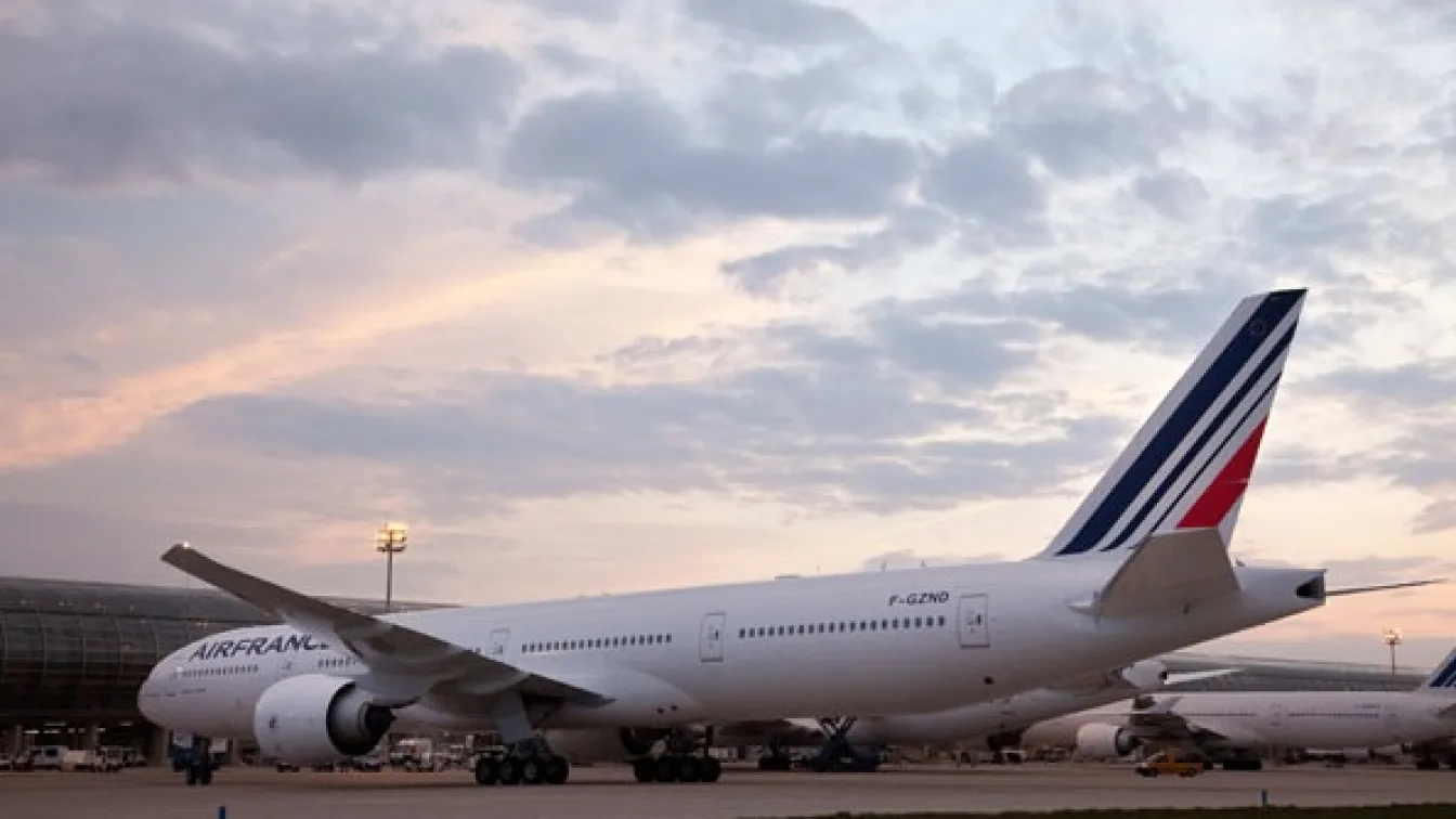 Боинг 777 кацна аварийно в Осака